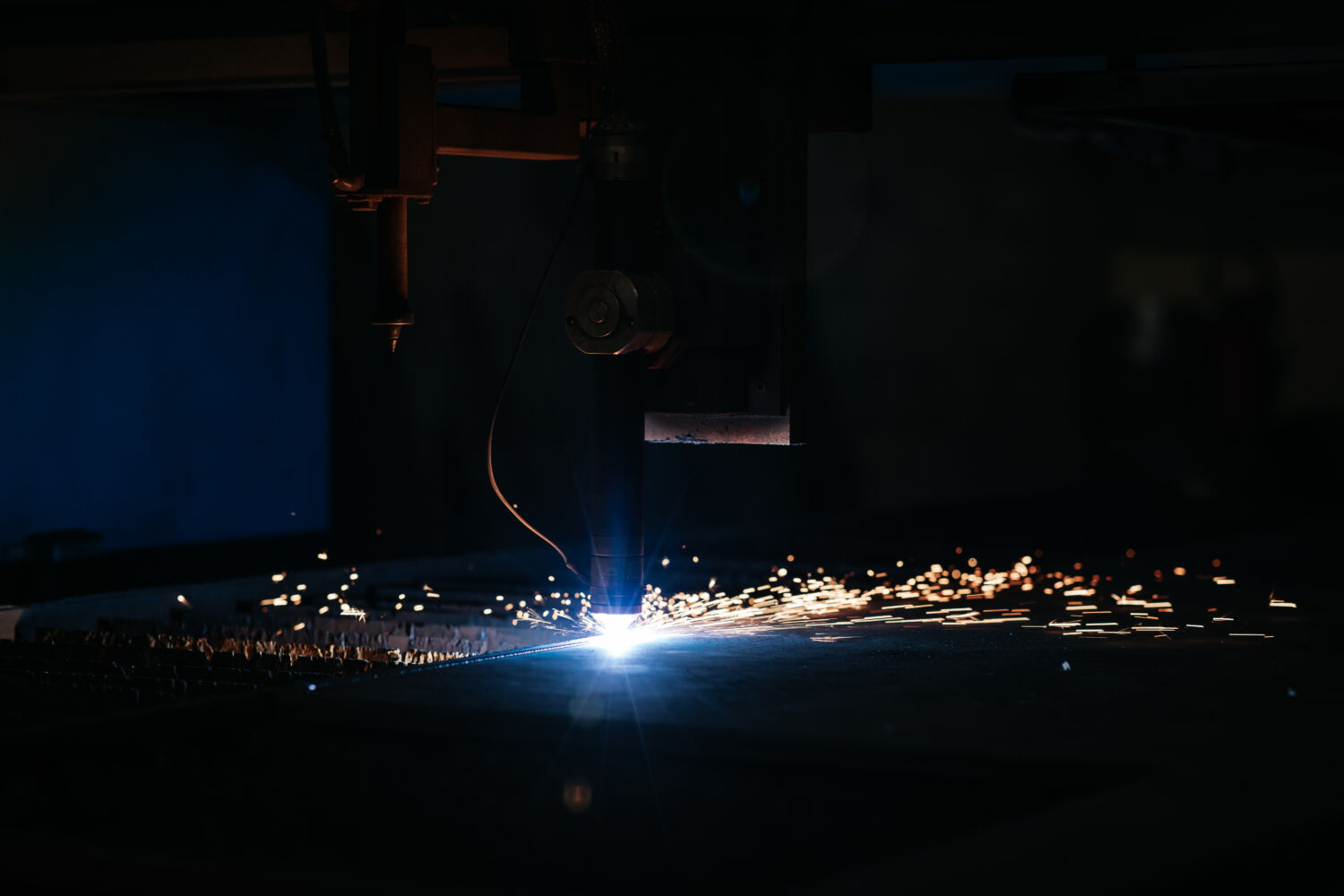 Photo d'une machine de fabrication de pièces mécaniques
